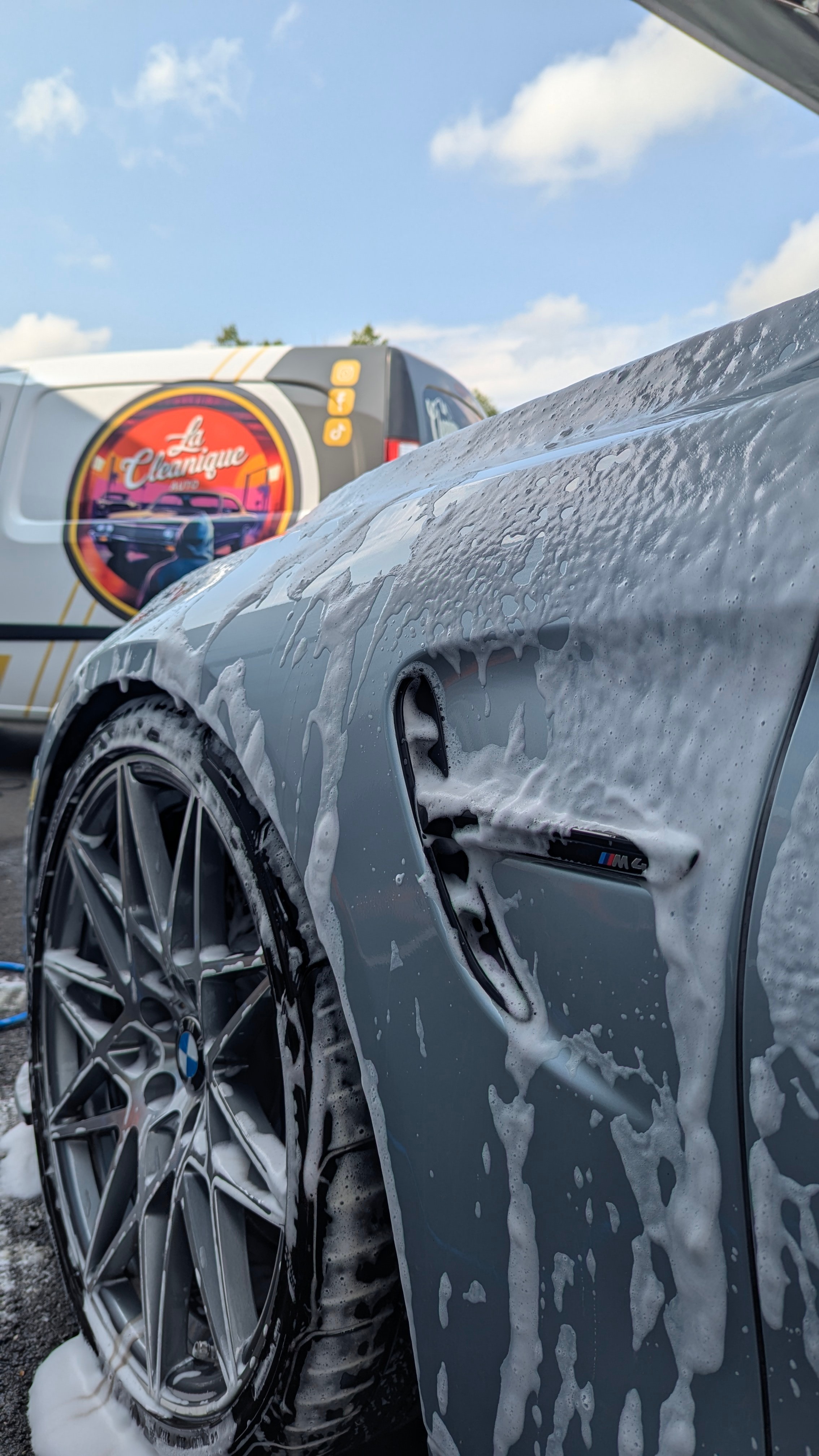La cleanique auto : Nettoyage Auto à domicile à Nice et alentours : Intérieur, Extérieur, Lustrage

Contactez moi au 07 67 75 00 49